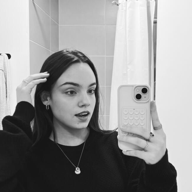 Babysitter in Pau: Kristale