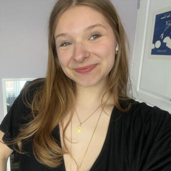 Babysitter in Saint-André-lez-Lille: Andrea