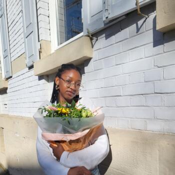 Baby-sitter Versailles: Bbasari