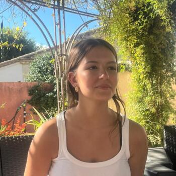 Babysitter in Bernis: Anais