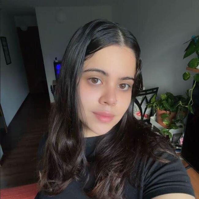 Babysitter in Montevideo: Mica
