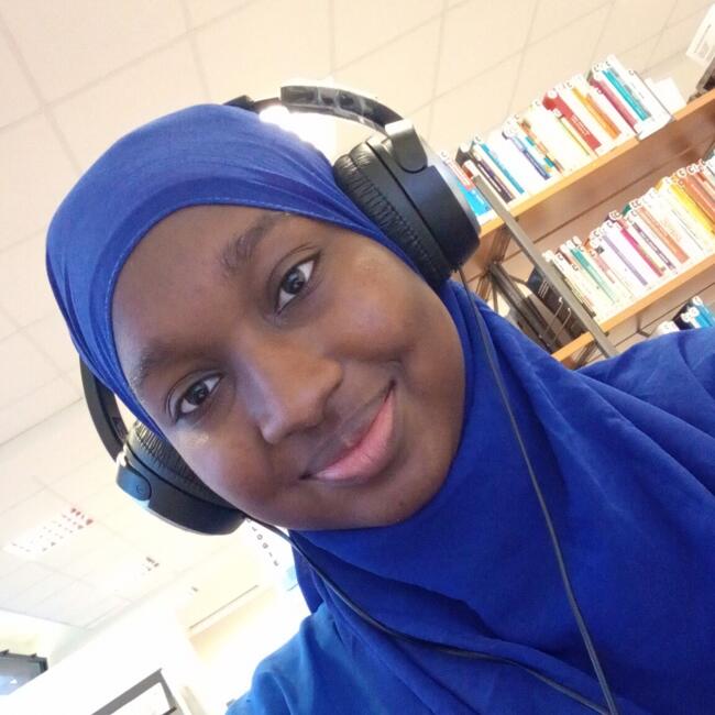 Babysitter in Calais: Fatou Bintou