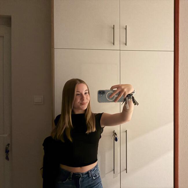 Babysitter in Budapest: Lili