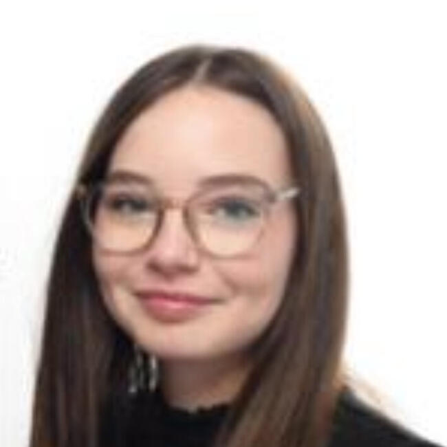 Babysitter in Felsberg: Lia