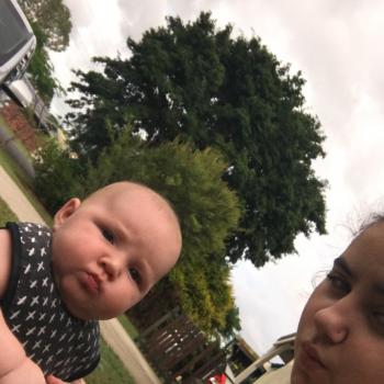 Babysitter Caboolture: Paige