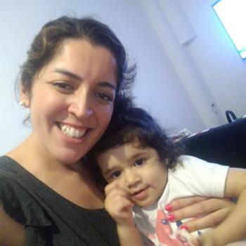 Babysitting job in Bernal: babysitting job Sol