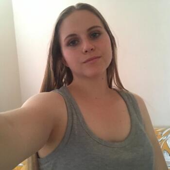 Babysitter in Dannevirke: Bianca