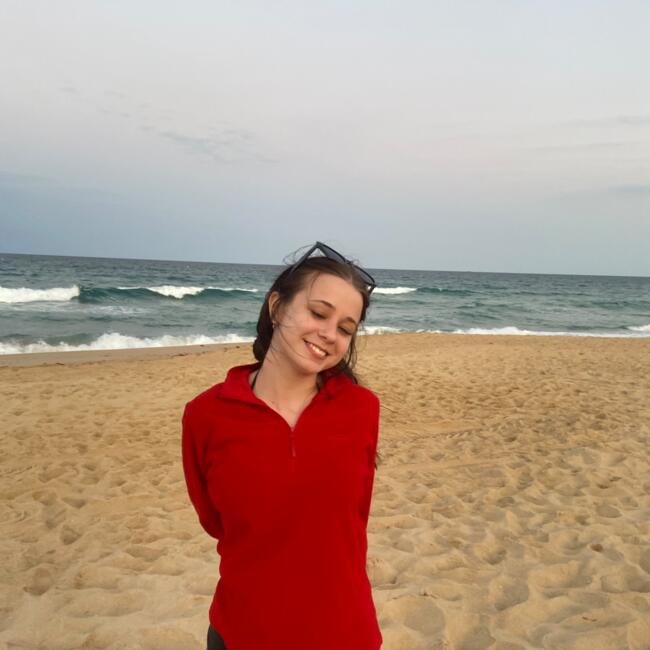 Babysitter in Brisbane: Zoe