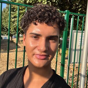 Babysitter in Férolles-Attilly: Cameron