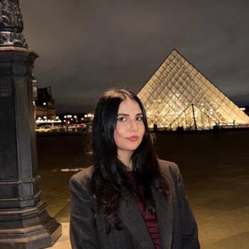 Babysitter in Paris: Maria