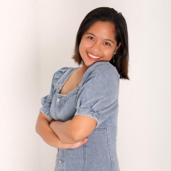 Babysitter in Surrey: Genesis Grace