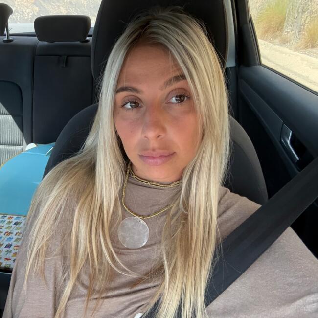 Babysitter in Gold Coast: Elena