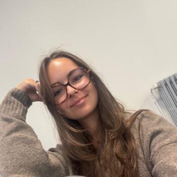 Babysitter in Montreuil: Anne