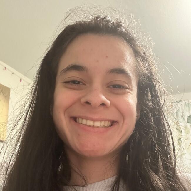 Babysitter in Haverhill: Kristal