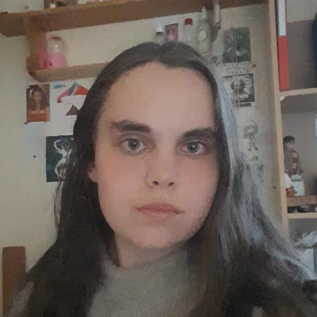 Babysitter in Mosnac: Thessa