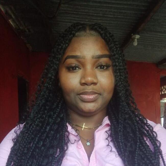 Babysitter in Colón: Eva