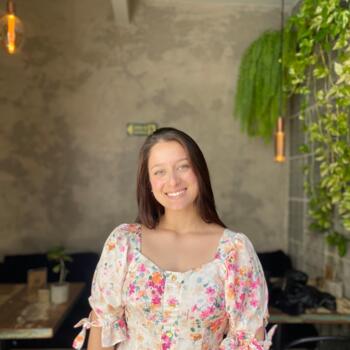 Babysitter Indaiatuba: Raysa