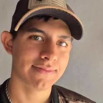 Niñera en Isidro Casanova: Eliel