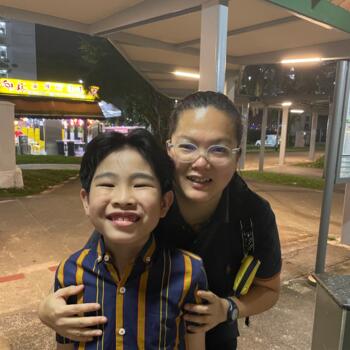 Singapore Island的临时保姆工作: 临时保姆工作 Lynn