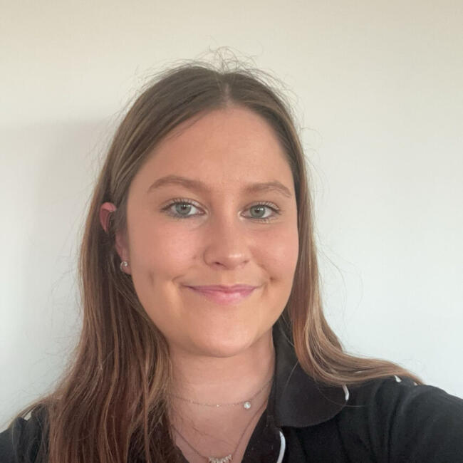 Babysitter in Queanbeyan: Hayley