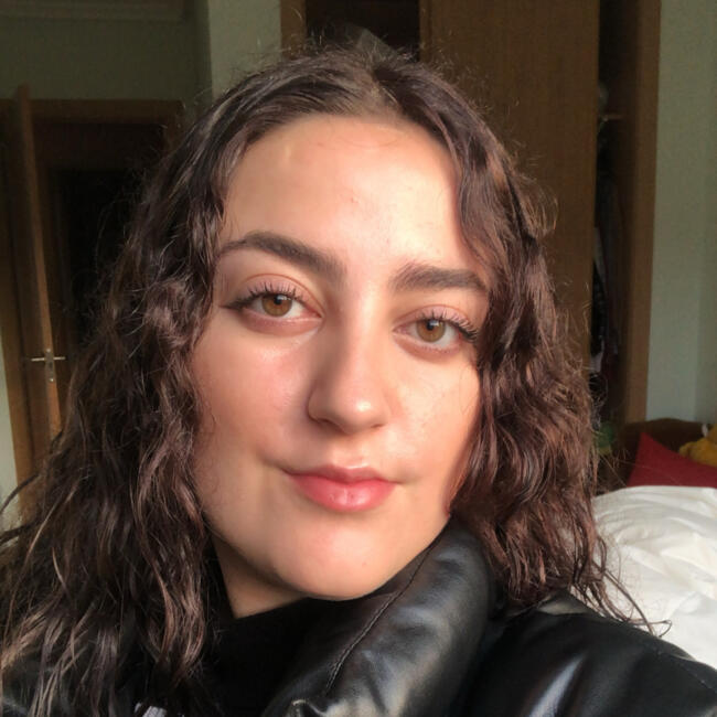 Babysitter in Cuenca: Lucia