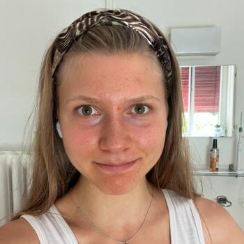 Baby-sitter in Bienne: Emily