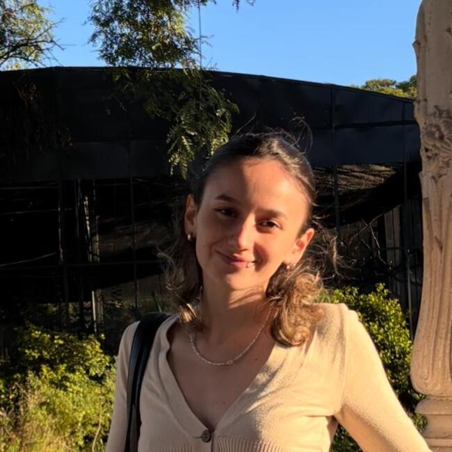 Niñera en Villa María: Astrid Karina