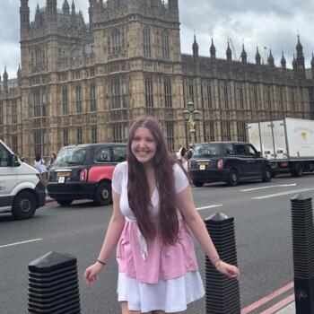 Babysitter in Thornton-Cleveleys: Jasmine