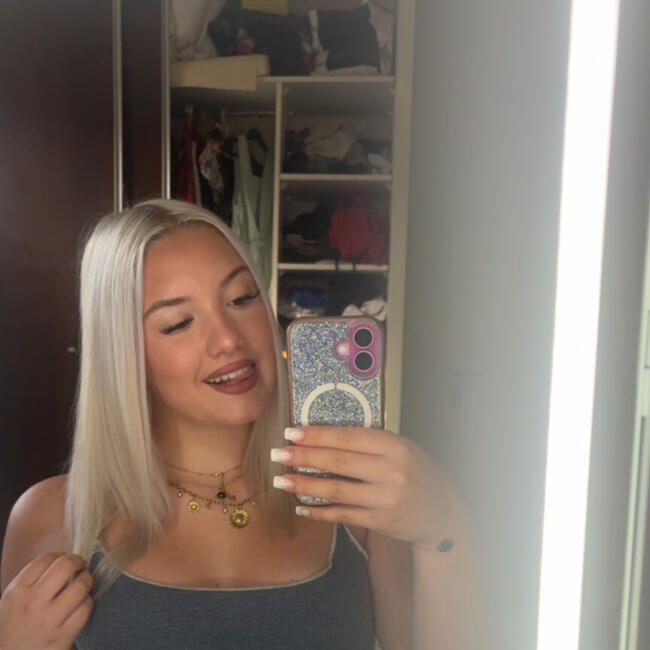 Babysitter in Lézignan-la-Cèbe: Clara