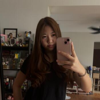 Babysitter in Singapore Island: Gabrielle