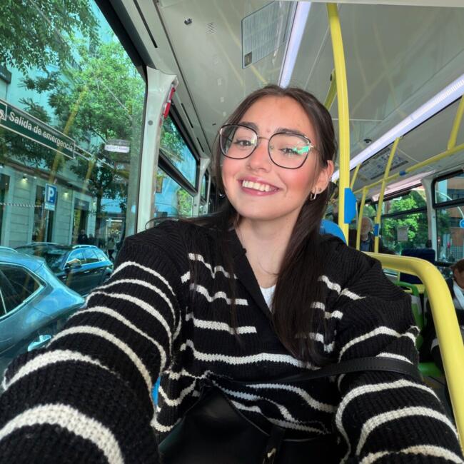 Babysitter in Madrid: Daira Naara