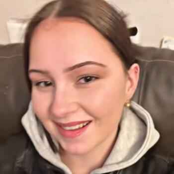 Babysitter in Sintra: Nikki