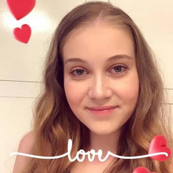 Babysitter in Albury: Hope