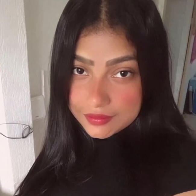 Niñera en Oleiros: Denise