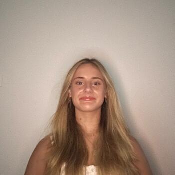 Babysitter in Sydney: Juliette