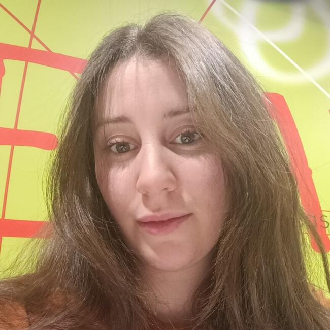 Babysitter in Pontoise: Hayat