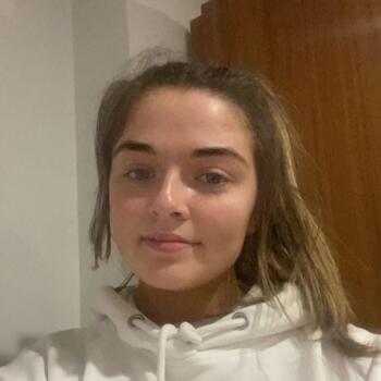 Babysitter in Sligo: Lauren