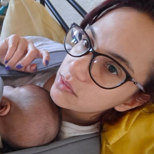 Δουλειά για babysitter στην περιοχή Αρτέμιδα: Έλενα