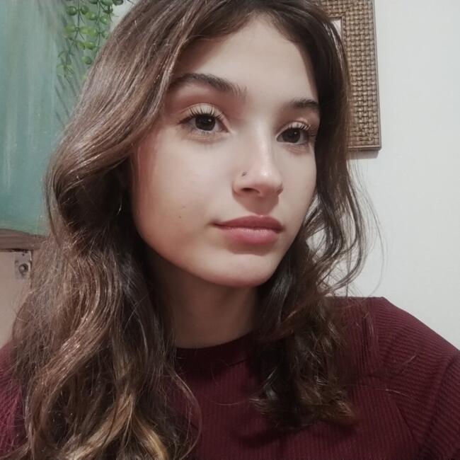 Babysitter in Leme: Julia