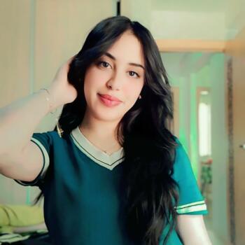 Babysitter in Casablanca: AYA