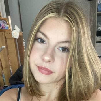 Babysitter in Felon: Louna