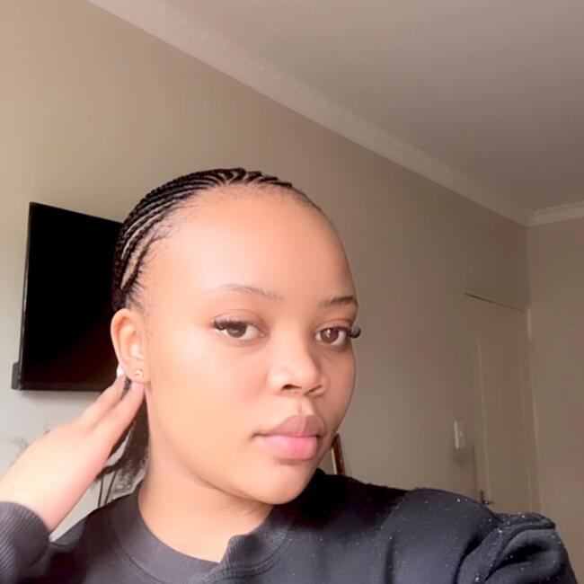 Nanny in Leeuwfontein (Gauteng): Nompumelelo