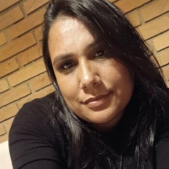 Babysitter Campinas: Mirella