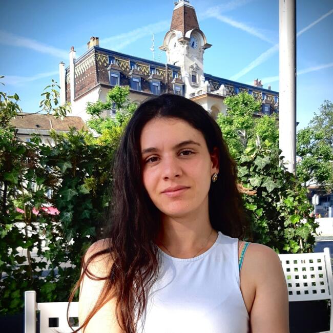 Lavoro per babysitter a Losanna: Maria Ines