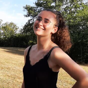 Babysitter in Champ-sur-Layon: Jade