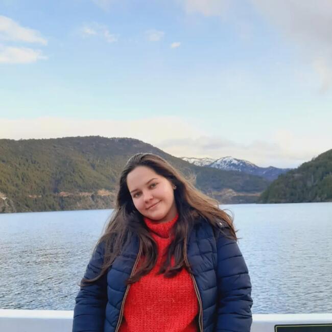 Babysitter in Barcelona: Priscila
