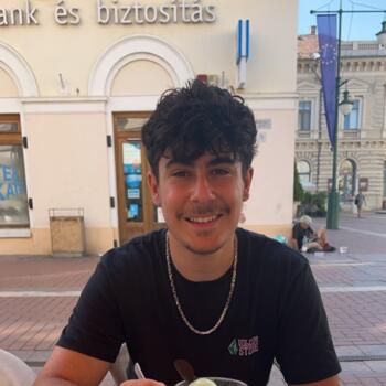 Babysitter in Loughborough: Nico