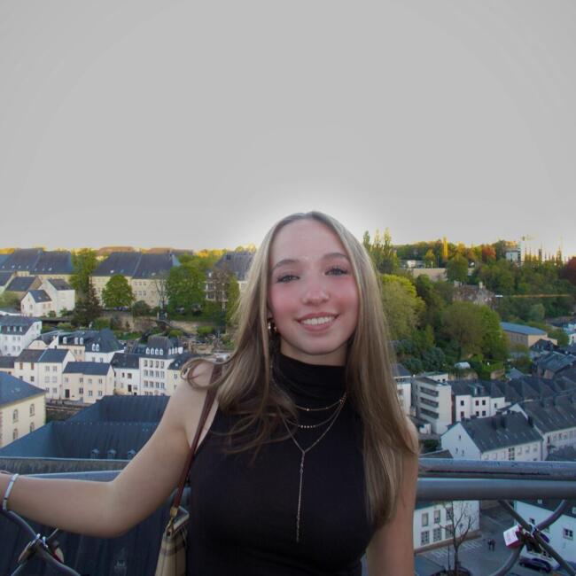 Babysitter in Luxembourg: Sophie