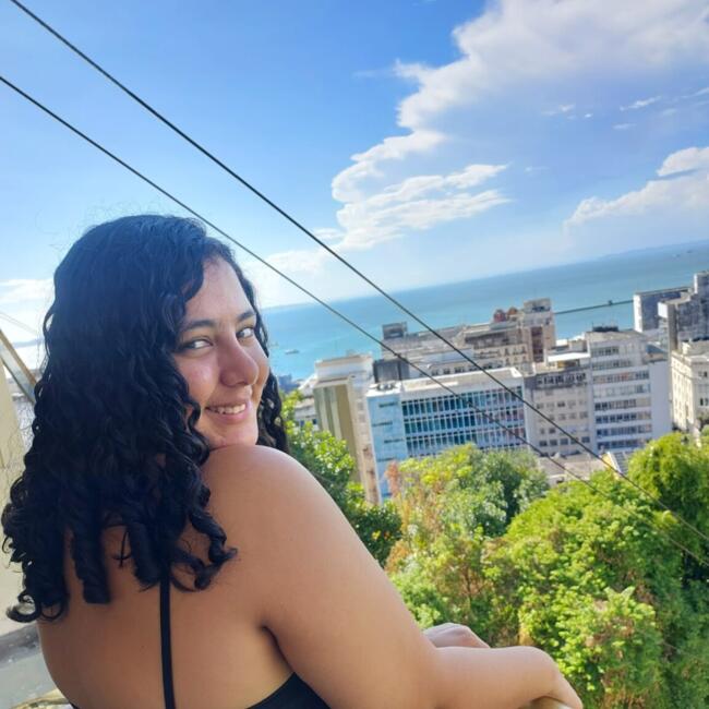 Babysitter in Salvador: Rebeca