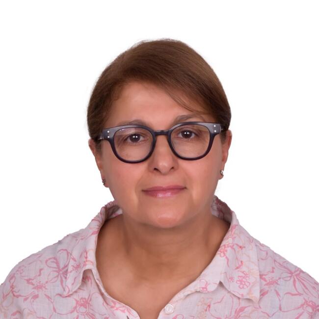 Babysitter in Tunis: Majda